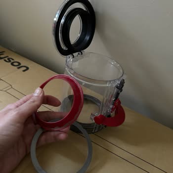 Dyson V12 Süpürge Hazne Sorunu