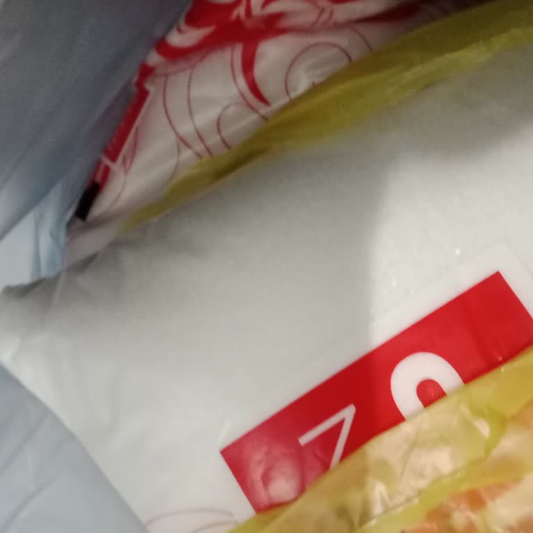 Şok Marketler Poşetlerin Kalitesizliği Ve Müşteri Hizmetleri Sorunu