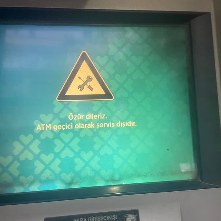 Gemlik VakıfBank ATM Sorunu Ve Uzun Kuyruklar