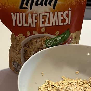 Eti Lifalif Yulaf Ezmesinde Böcek Şoku