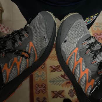 Merrell Ayakkabının 8 Ayda Dikişleri Söküldü Ve Yıprandı