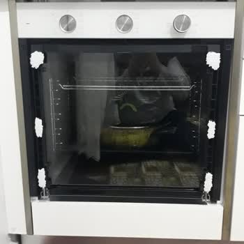 Montaj Sonrası Fırın Camı Patladı Ve Eğik Duruyor