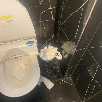 Mado-Caddebostan: Hijyen Sorunları Ve İlgisiz Yönetim!