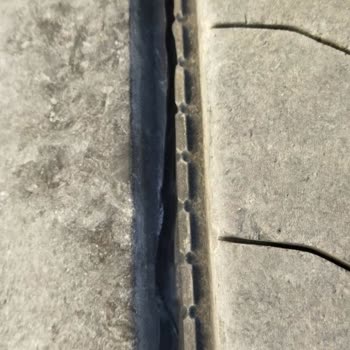 Lastik Burada Hatalı Lastiklerle Tehlikeli Yolculuk!