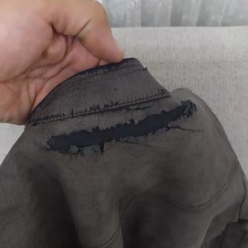Mavi Deri Ceket Kalitesizliği Hayal Kırıklığı Yarattı
