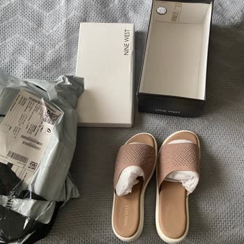 Nine West Sent Defective Shoes in Wrong Sizes, Refusing to Honor Consumer Rights