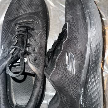 Skechers Ayakkabının İç Kısmında 4 Ayda Yırtıklar Oluştu