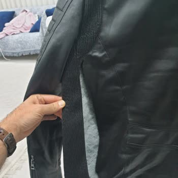 P*** M*** Mağazasından Aldığım Deri Ceket Hayal Kırıklığı Yarattı