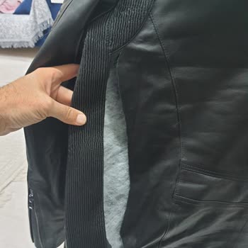 P*** M*** Mağazasından Aldığım Deri Ceket Hayal Kırıklığı Yarattı
