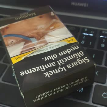 Marlboro Paketlerinde Kesilmeyen Ağız Kısmı Sorunu