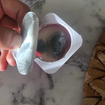 Çocuklara Küflü Danino Şoku