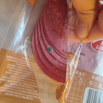 Marka Güvenilirliği Testte: Küflü Ürün Şikayeti