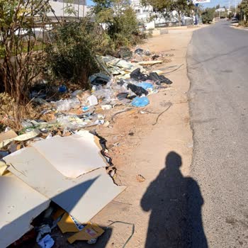 Atatürk Mahallesi'nde Çöp Sorunu Ve Belediye İhmali