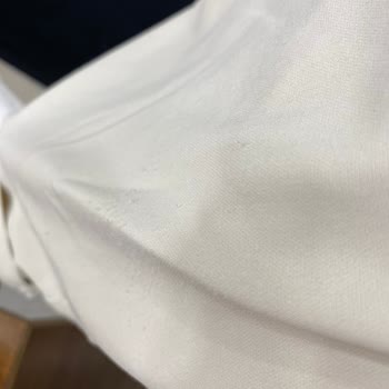 Kalitesiz Ürün Ve İlgisiz Müşteri Hizmetleri