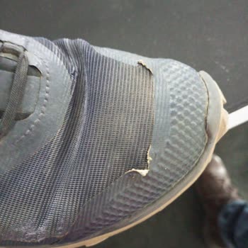 Salomon Shoes Show Early Wear and Leak – Requesting Warranty Support