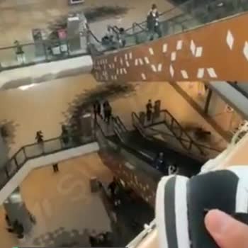 Nike Ayakkabı Topuklarında Açılma!