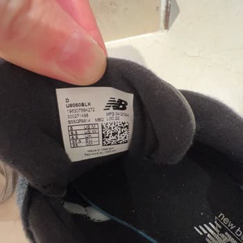 New Balance Ayakkabılarda Domuz Derisi Şoku