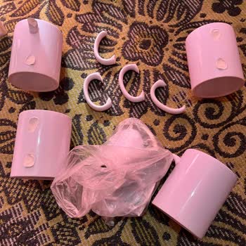 Kırık Bardaklar Ve Sorumluluk Reddi