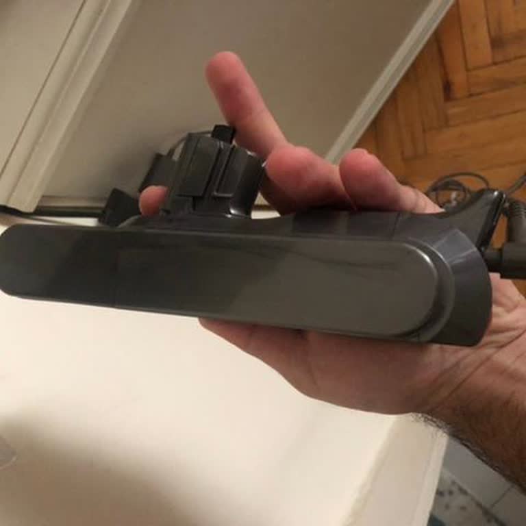 Yeni Alınan Dyson V15'in Batarya Sorunu Ve Müşteri Hizmetleri Hayal Kırıklığı