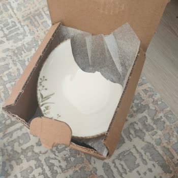 Kırık Yemek Takımı Ve İletişim Sorunu