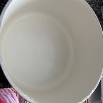 Yeni Alınan Tencere Setinde Beklenmedik Soyulmalar