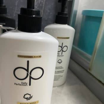 Egzama Ve Saç Dökülmesi Yapan Şampuan