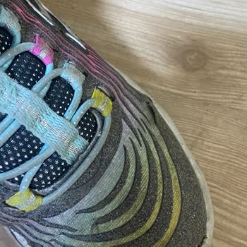 Skechers Çocuk Ayakkabısında Erken Deformasyon