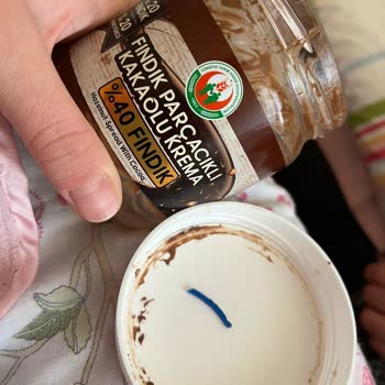 Sürülebilir Çikolatanın İçinden Plastik Parça Çıkması