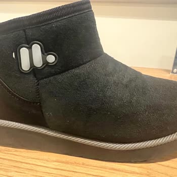 Kızımın Botları Ayağa Olmuyor, Mağaza İade Almıyor