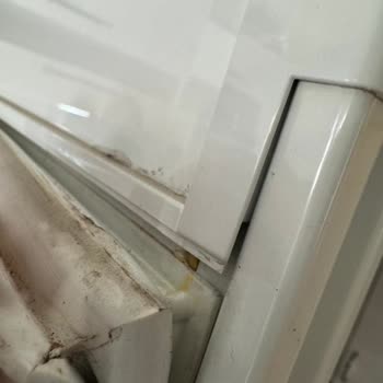 Siemens Ev Aletleri Küflü Buzdolabı Lastikleri Ve Yanıltıcı Ürün Teslimatı!