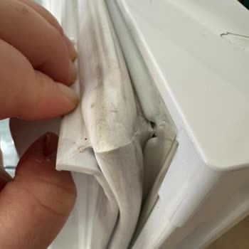 Siemens Ev Aletleri Küflü Buzdolabı Lastikleri Ve Yanıltıcı Ürün Teslimatı!