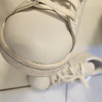 Adidas Ayakkabıda Hızlı Deformasyon Sorunu