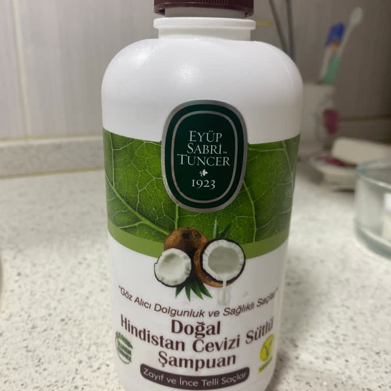 Şampuan Kullanımı Sonrası Saç Derisinde Yaralar Ve Dökülme