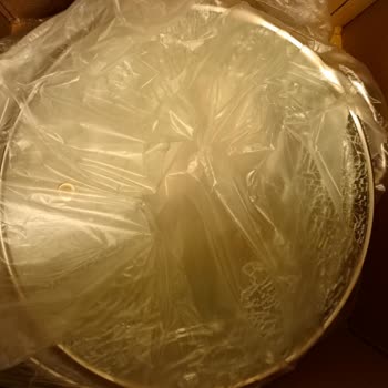 Kırık Cam Kapak Ve Yetersiz Müşteri Hizmetleri