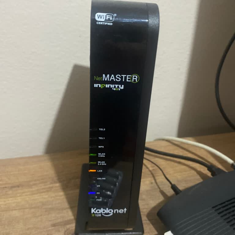 Sürekli Kesilen İnternet Ve İlgisiz Müşteri Hizmetleri