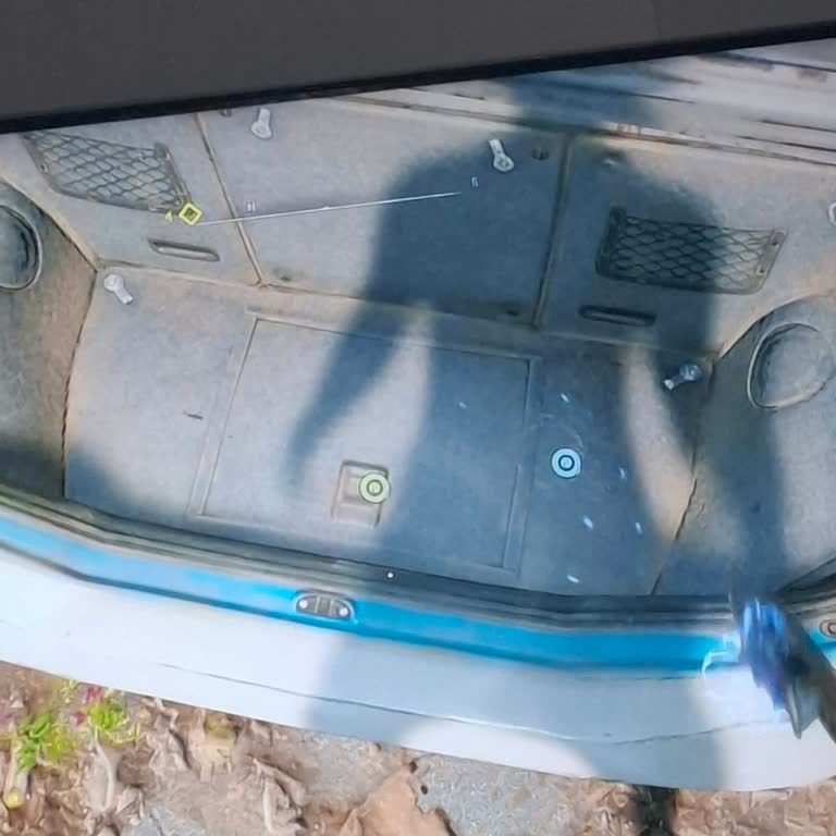 Polis Arabalarının Bagajına Erişim Sorunu