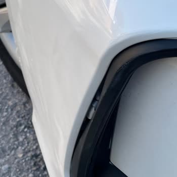 Valenin Suistimali Ve Restoranın Oyalama Taktikleri