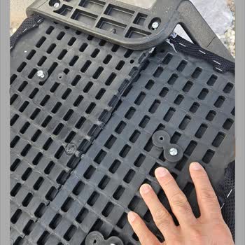 Kırık Sandalye Ve Garantisi Olmayan Ürün Sorunu