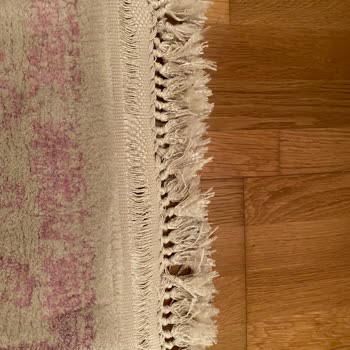 Halı Yıkamada Hayal Kırıklığı: Yırtık Ve Kullanılamaz Halı