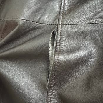 Derimod'dan Aldığım Kabanın Kalitesizliği Ve İletişim Sorunu