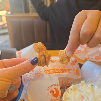 Popeyes Şubesinde Hayal Kırıklığı: Bozuk Ürünler Ve Saygısız Hizmet