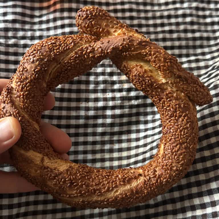 Simitlerin Kalitesi Ve Boyutu Düşerken Fiyatlar Artıyor