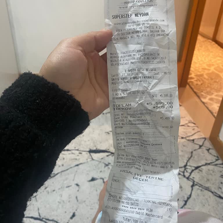 Ayakkabıda Üretim Hatası Ve Mağaza İlgisizliği