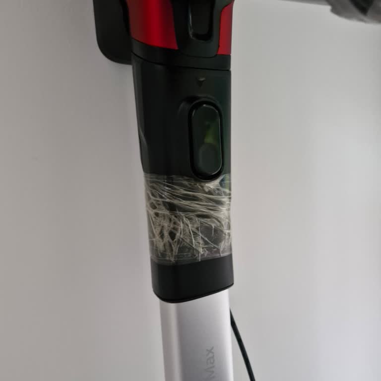 Philips Süpürgenin Kalitesiz Plastik Parçaları