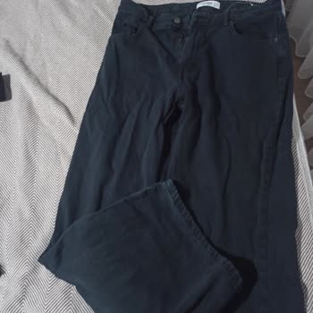 Pull & Bear Pantolon: İlk Yıkamada Renk Atması Ve Deformasyon