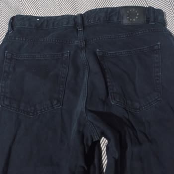 Pull & Bear Pantolon: İlk Yıkamada Renk Atması Ve Deformasyon