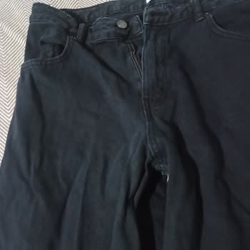 Pull & Bear Pantolon: İlk Yıkamada Renk Atması Ve Deformasyon