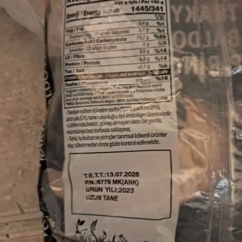 Böcekli Pirinç Kabusu: Mutfakta İstenmeyen Misafirler