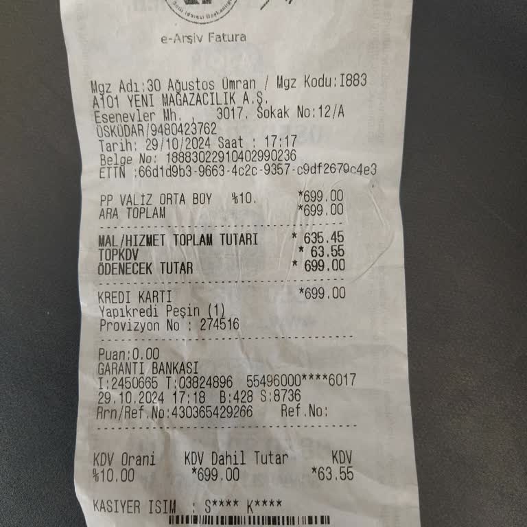 Dayanıksız Bavul Ve Kötü Müşteri Hizmeti