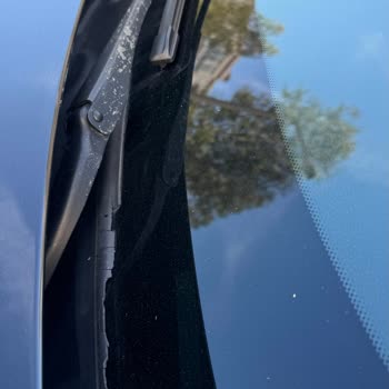 BMW 420d Ön Cam Sorunu: Kalite Beklentisini Karşılamıyor